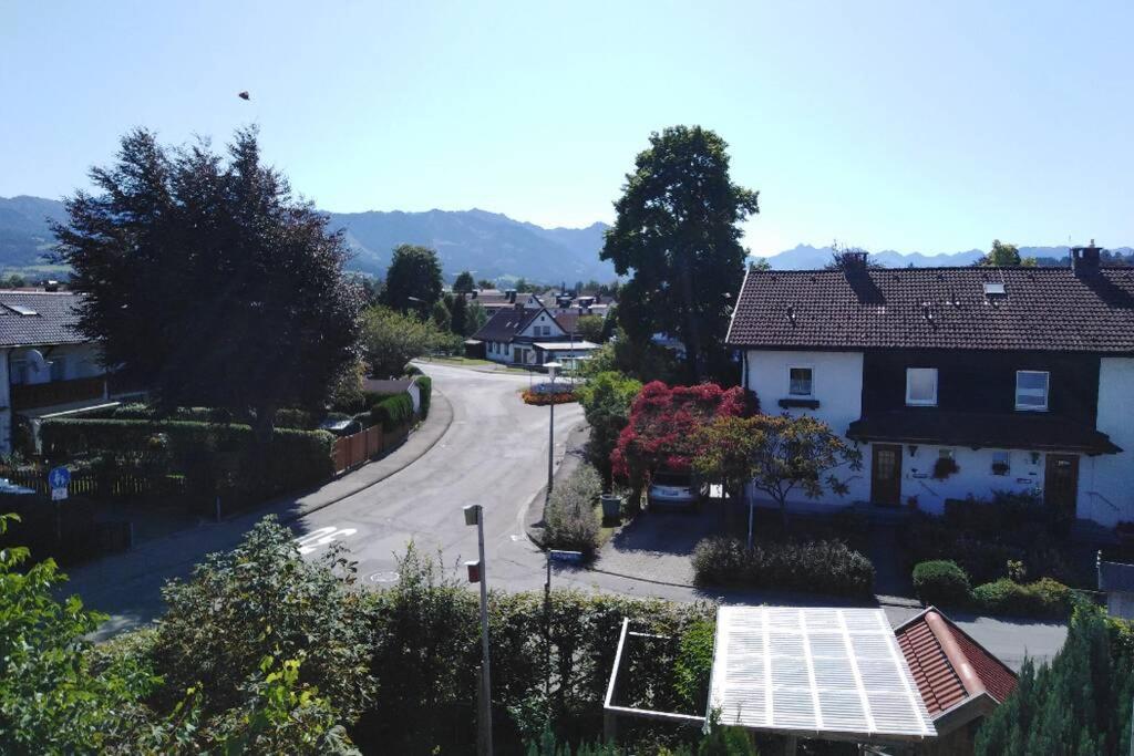 Komplette Dachwohnung Mit Balkon Und Bergblick * Sonthofen